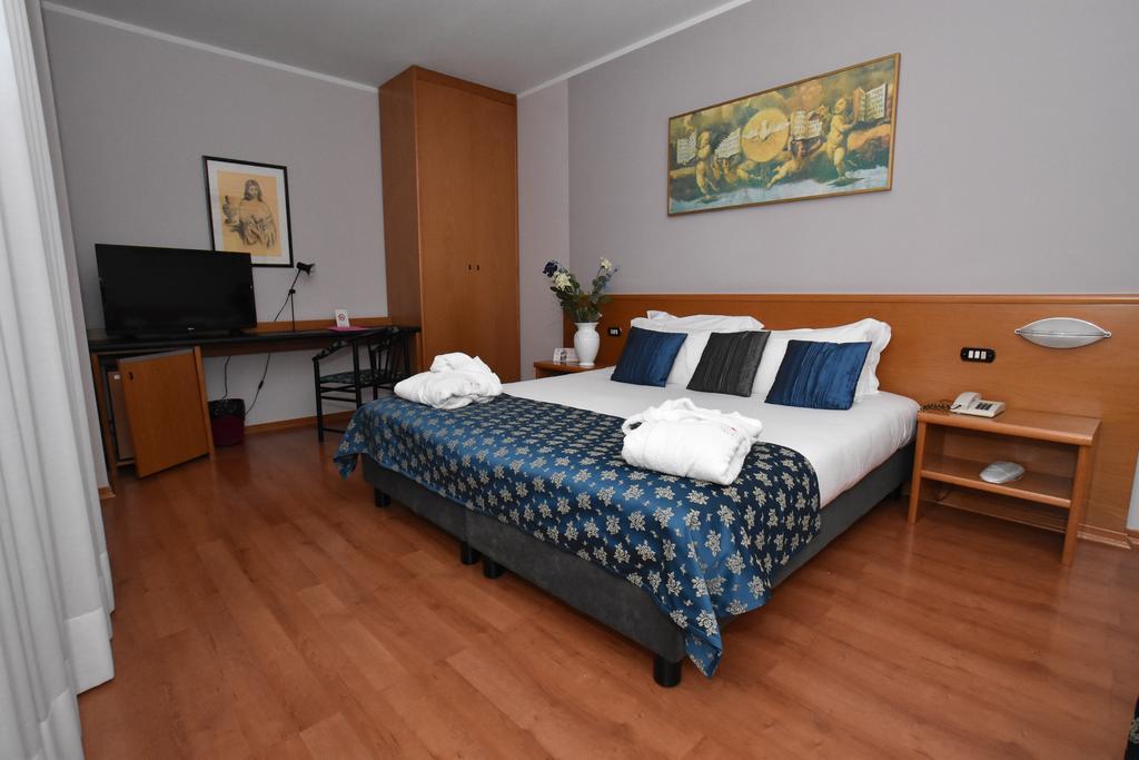 Hotel Le Mura E Residence Città di Castello Buitenkant foto