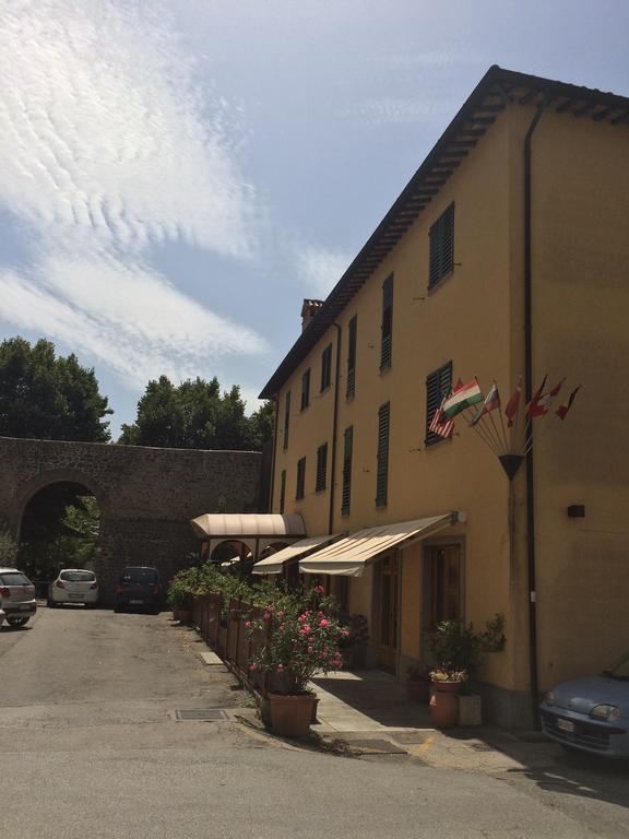 Hotel Le Mura E Residence Città di Castello Buitenkant foto